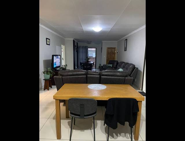 3 BEDROOM TOWNHOUSE FOR SALE IN PARKRAND